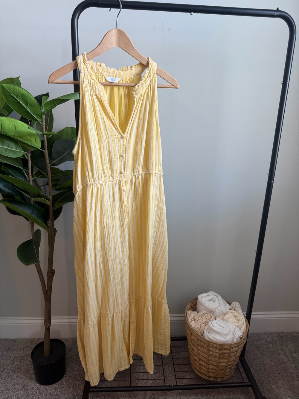 Time and Tru Yellow Sleeveless Tiered Maxi Dress